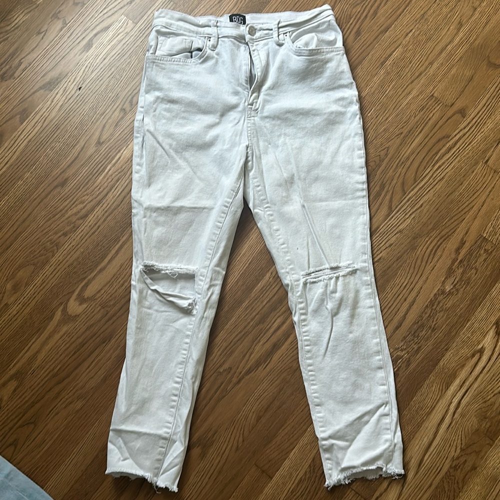 BDG Twig High Rise Cropped Size 30 White Ripped